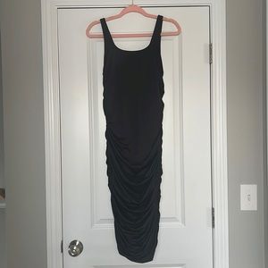 Black Bodycon Midi 🖤
